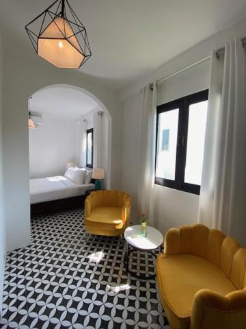 Fides Boutique Hotel Луангпхабанг Экстерьер фото